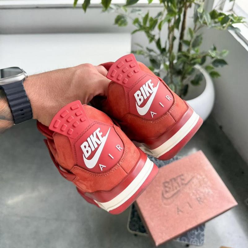 Air Jordan 4 Retro OG SP