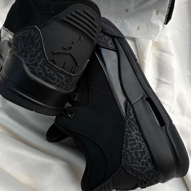 Jordan 3 Retro Black Cat (2025)