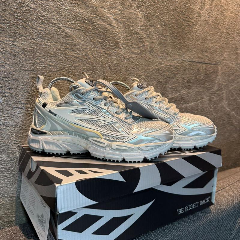 OFF WHITE BE RIGHT BACK GRIS BLANCO