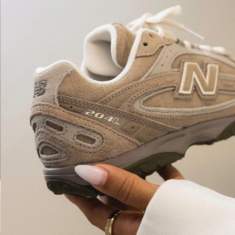 NEW BALANCE 204L 