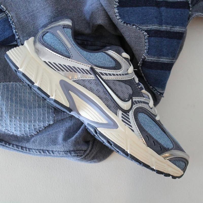 Nike V5 RNR SE Smokey Blue Denim