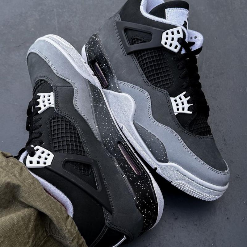 Jordan 4 Retro Fear