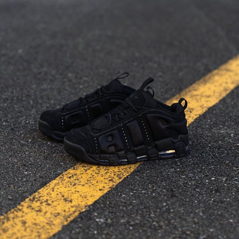 Nike Air More Uptempo Low Negra 