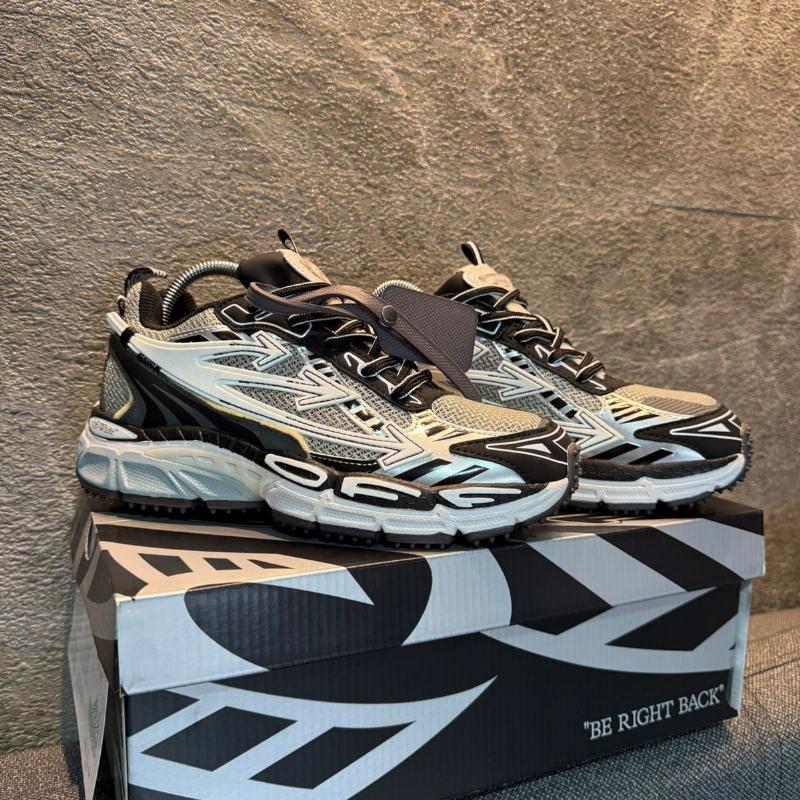 OFF WHITE BE RIGHT BACK NEGRO BLANCO	