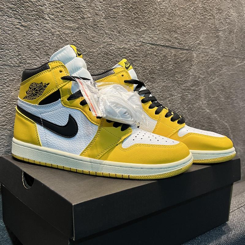 Jordan Retro 1 Taxi