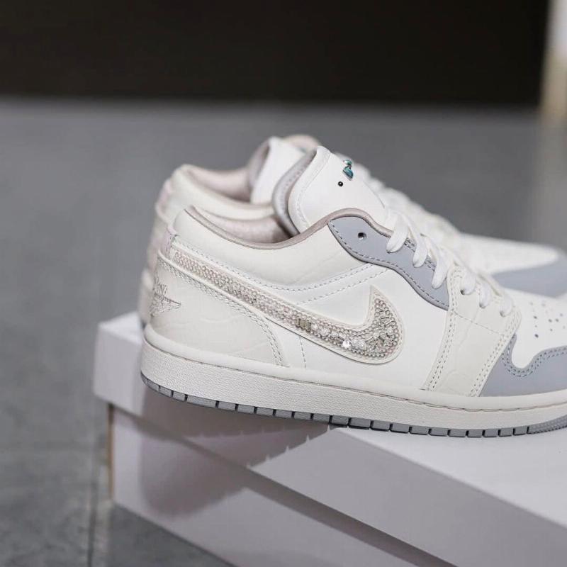 1 Low Sail Soft Pearl