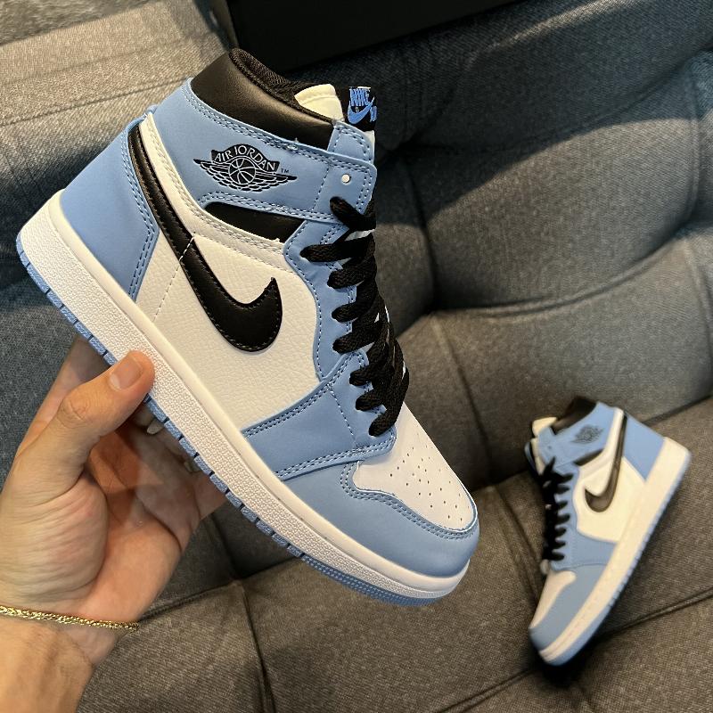 Jordan Retro 1 University Blue