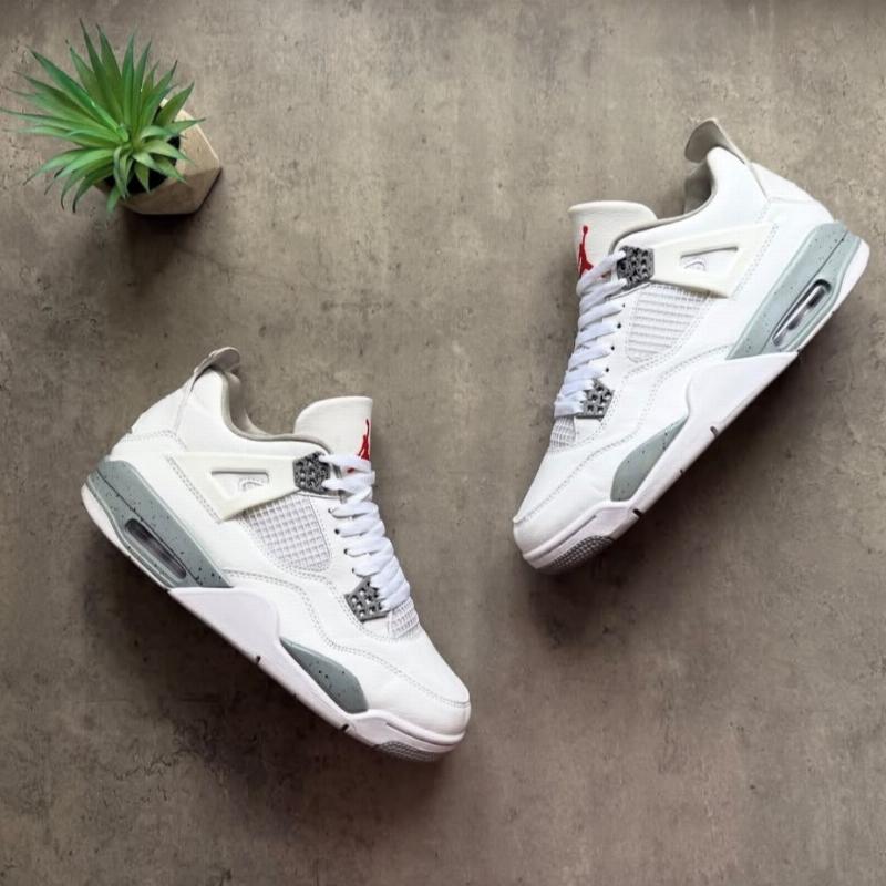 Jordan 4 Retro White Oreo (2021)