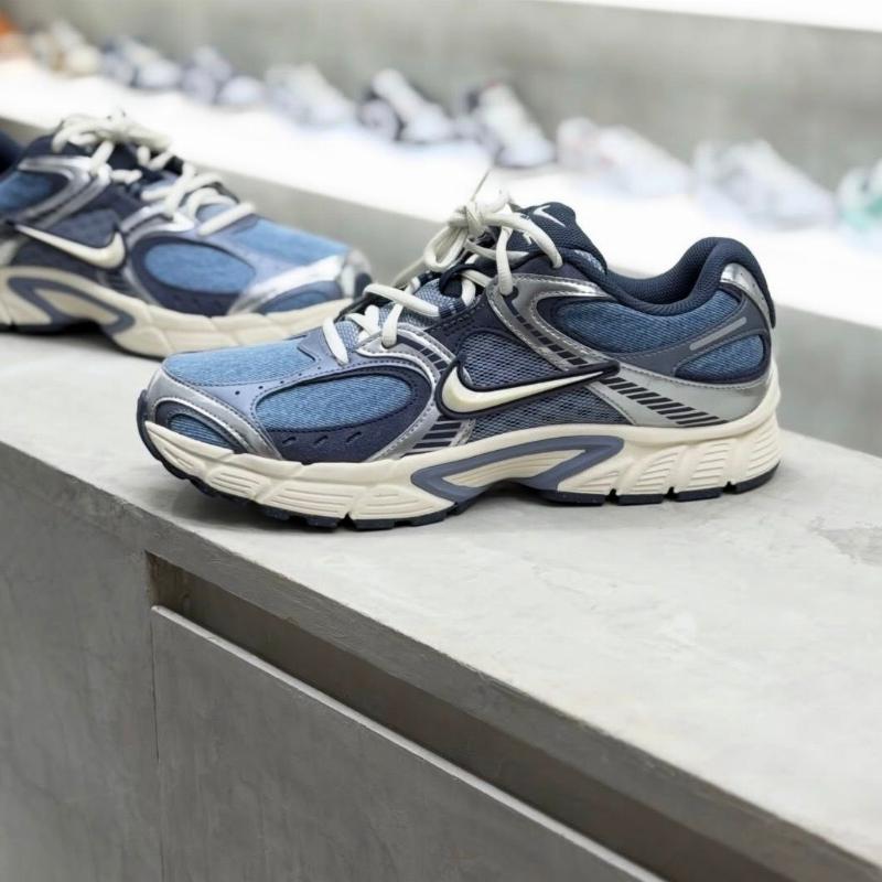 Nike V5 RNR SE Smokey Blue Denim