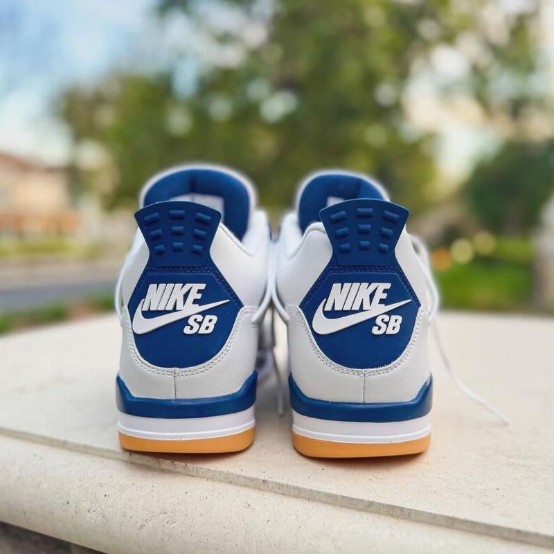 Jordan 4 Retro SB Navy
