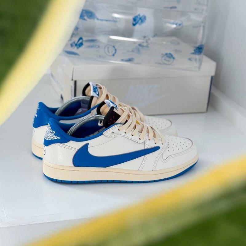 Jordan 1 Retro Low OG SP Fragment x Travis Scott Sail Military Blue