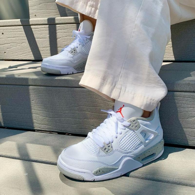 Jordan 4 Retro White Oreo (2021)
