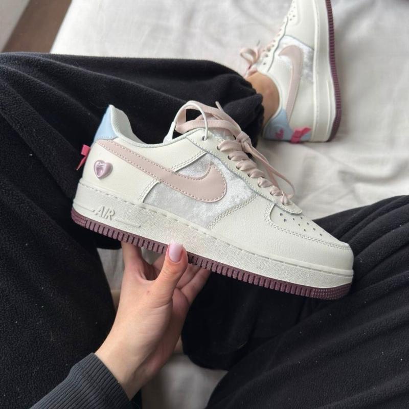 Nike Air Force 1 Low San Valentín 