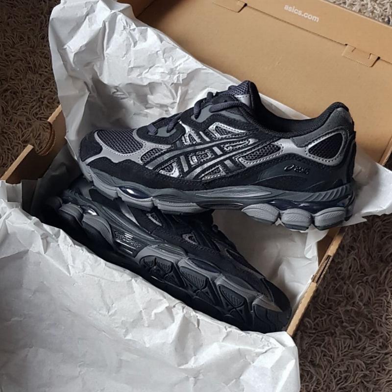 ASICS Gel-NYC NEGRO 